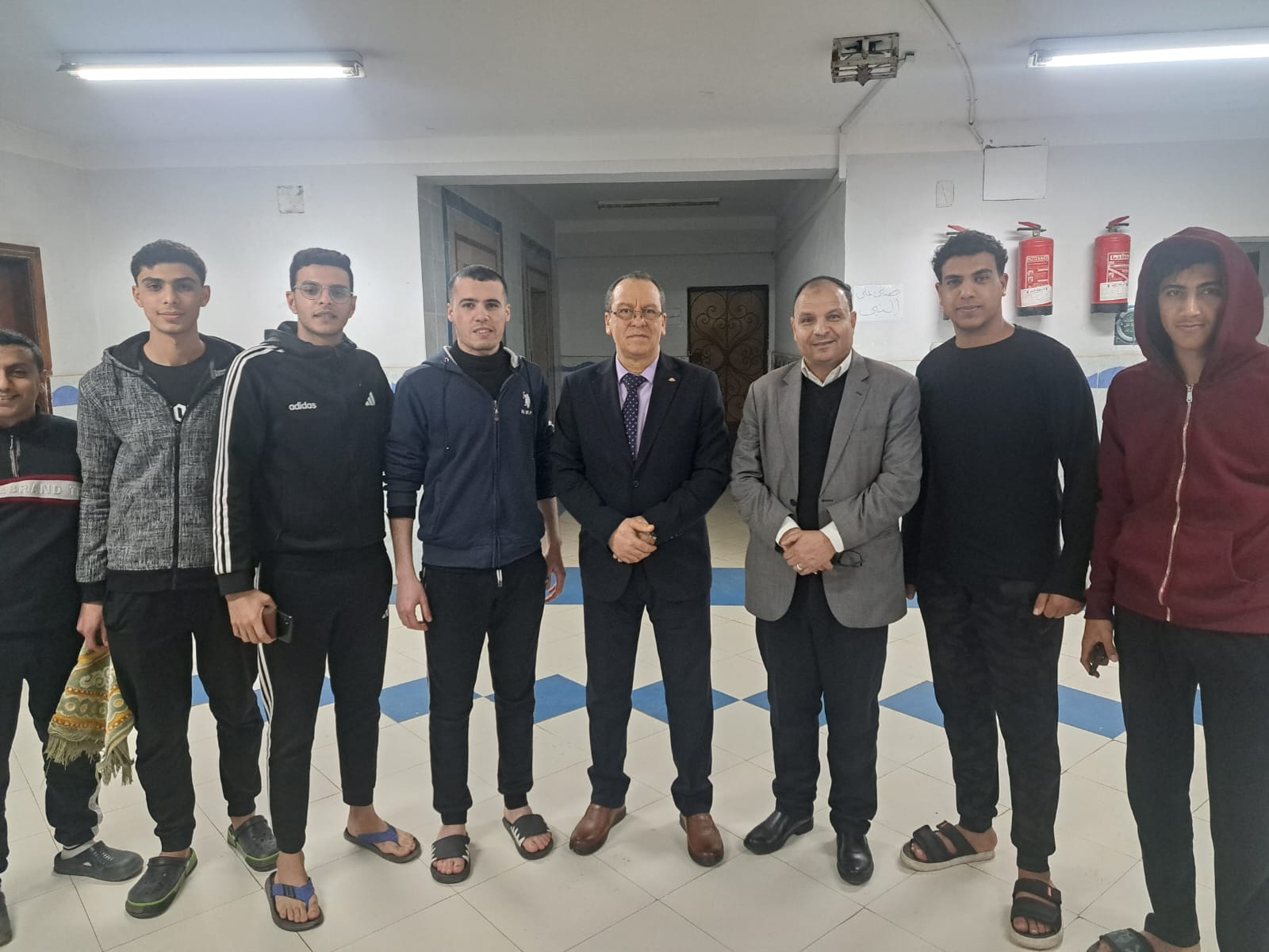 للاطمئنان على أحوال الطلاب.. جولة ليلية لنائب رئيس جامعة طنطا بمدن سبرباي